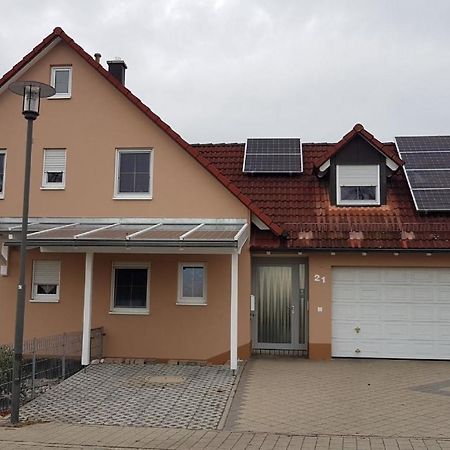 Ferienwohnung Am Kapellenaecker نيوماركت إن دير أوبيرفالز المظهر الخارجي الصورة
