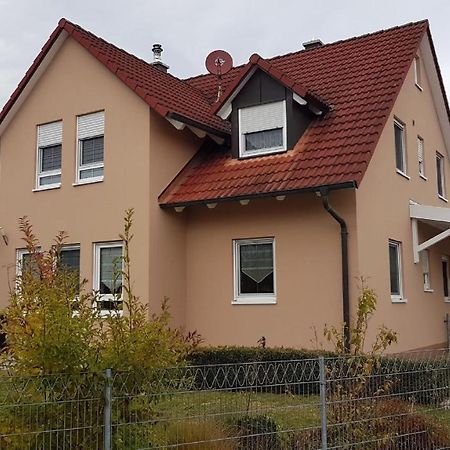 Ferienwohnung Am Kapellenaecker نيوماركت إن دير أوبيرفالز المظهر الخارجي الصورة